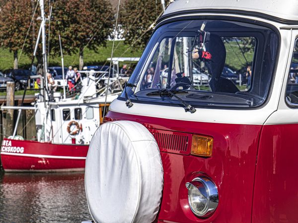 Zum Abschluss der Dithmarscher Kohltage findet am Sonntag, den 22. September, ab 10 Uhr das Oldtimer- & US-Car-Treffen am Fischereihafen in Büsum statt. Vor der Kulisse des Büsumer Hafens bieten alle liebevoll gepflegten Fahrzeuge einen schönen Anblick. 