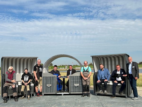 v. l. n. r.: Egon Mohr, Bianca Müller, Markus Dudek, Torben Thomsen, Robert Kowitz, Fabian Gerner, Elia Noffke, Hans-Jürgen Lütje, Dethlef Brünger